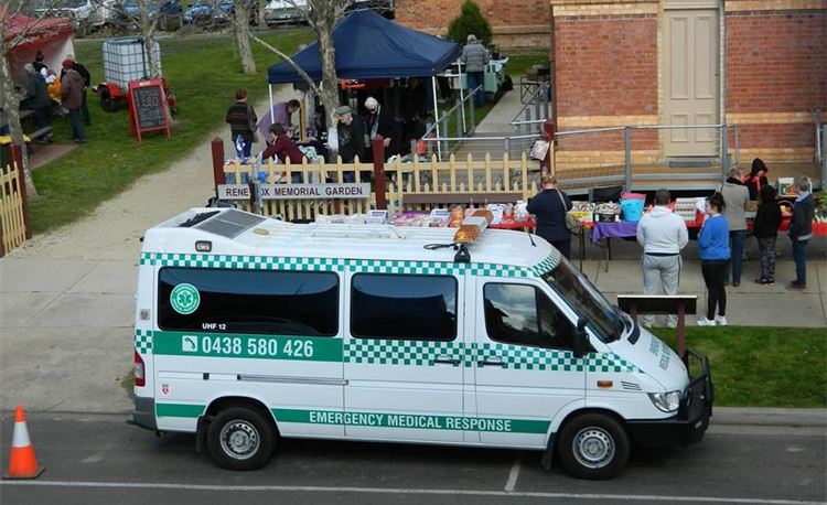 Emergency Medical Response on duty outside the Dunolly Town Hall